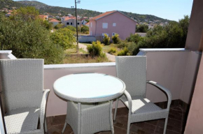 Ferienwohnung in Vinišće mit Barbecue